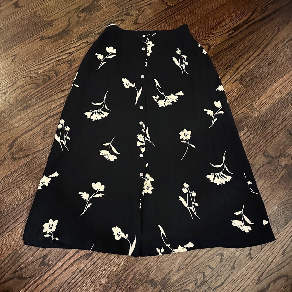 Vintage Liz Claiborne black & Ivory floral Lightweight button midi Skirt SZ 12